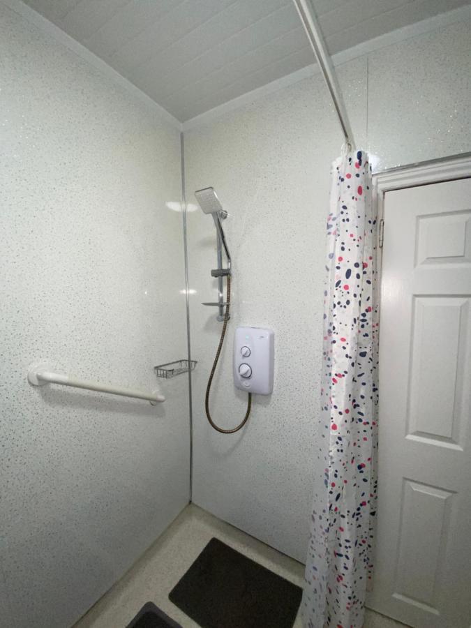 Private Lounge And Double Room Kilwinning Luaran gambar